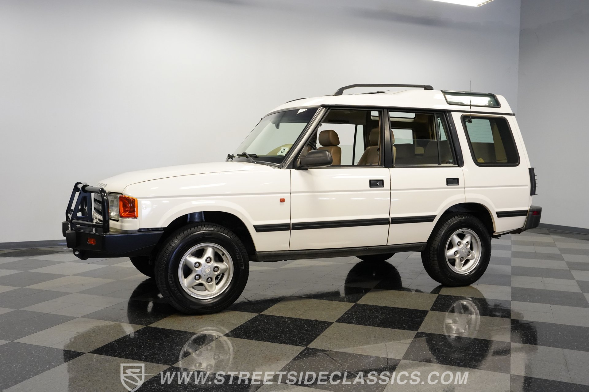 Used 1996 Land Rover Discovery AWD/4WD image 7