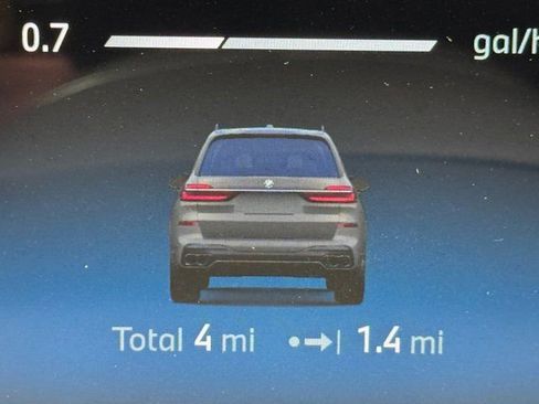 New 2026 BMW X7 M60i image 16