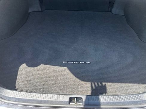 Used 2022 Toyota Camry SE w/ Carpet Mat Package (TMS) FWD image 27