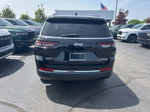 Used 2024 Jeep Grand Cherokee L Limited AWD/4WD image 3