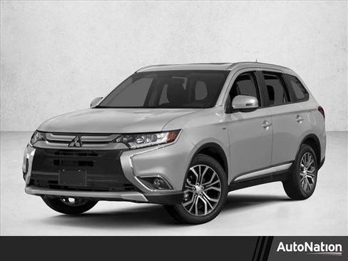 Used 2017 Mitsubishi Outlander ES image 1
