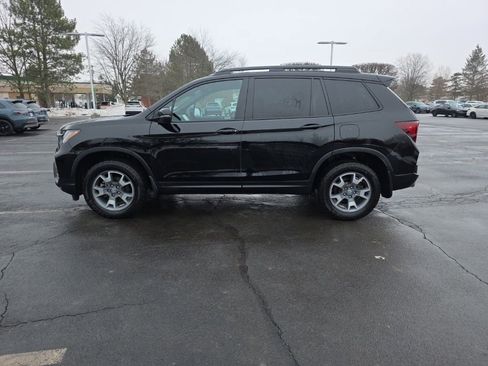 Used 2023 Honda Passport TrailSport image 4