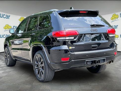 Used 2019 Jeep Grand Cherokee Altitude AWD/4WD image 4