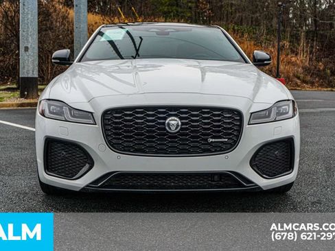 Used 2024 Jaguar XF R-Dynamic SE image 10