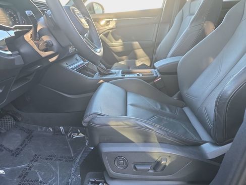 Certified 2023 Audi Q3 2.0T Premium w/ Black Optic Sport Package image 22