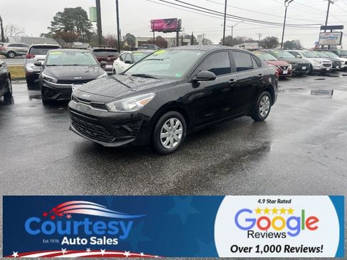 Used 2023 Kia Rio LX image 3