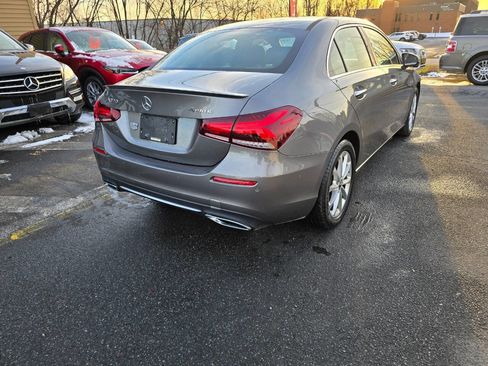 Used 2019 Mercedes-Benz A 220 4MATIC image 3