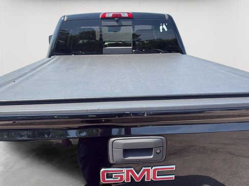 Used 2017 GMC Sierra 2500 Denali w/ Duramax Plus Package AWD/4WD image 28