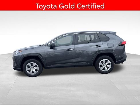 Certified 2022 Toyota RAV4 LE image 2