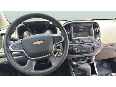 Used 2020 Chevrolet Colorado W/T w/ WT Convenience Package RWD image 12
