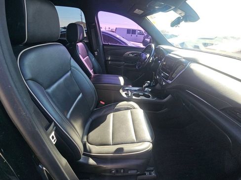 Used 2022 Chevrolet Traverse Premier w/ Redline Edition image 12