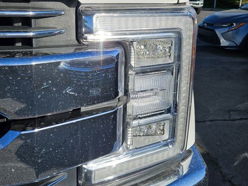 Used 2017 Ford F350 Lariat w/ Lariat Ultimate Package AWD/4WD image 12