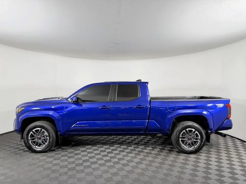 Used 2024 Toyota Tacoma TRD Sport AWD/4WD image 18