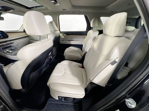 Used 2023 Hyundai Palisade Limited AWD/4WD image 25
