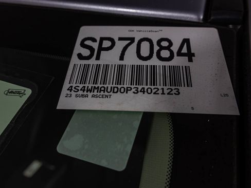 Used 2023 Subaru Ascent Limited w/ Technology Package image 59