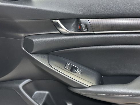Used 2020 Honda Accord Sport image 38