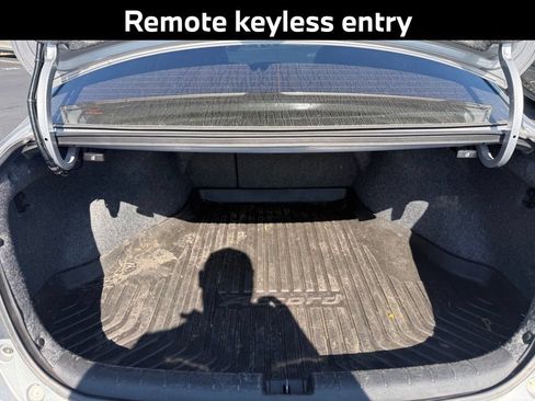 Used 2016 Honda Accord Touring image 7