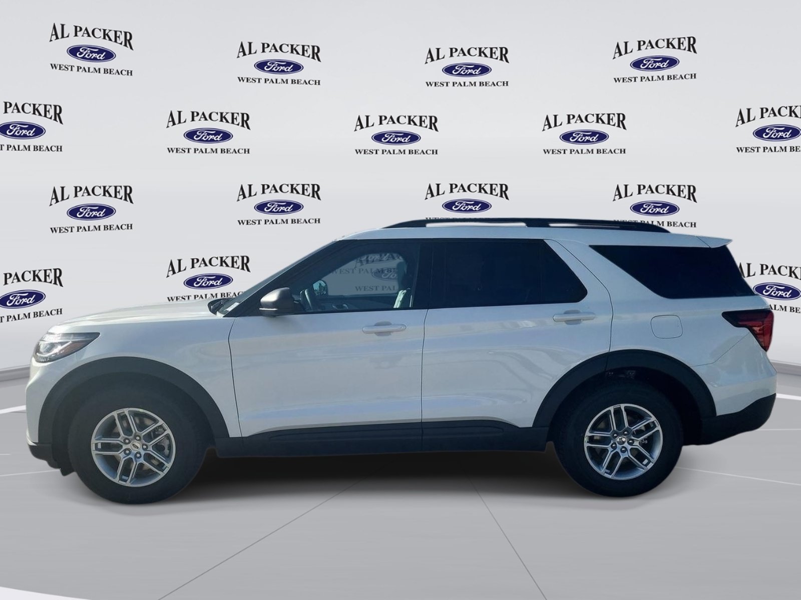 New 2027 Ford Explorer Active w/ Active Comfort Package RWD image 2