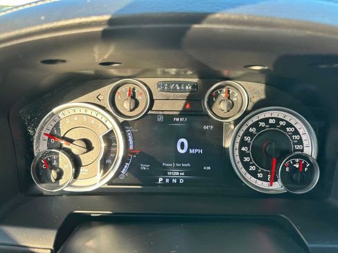 Used 2015 RAM 1500 Laramie w/ Convenience Group image 15