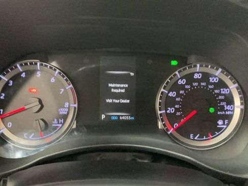 Used 2020 Toyota Highlander LE AWD/4WD image 21