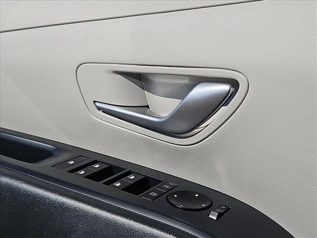 Used 2025 Hyundai Tucson SEL FWD image 11