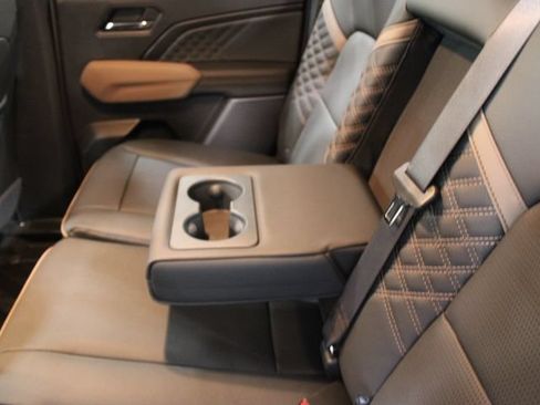 Used 2023 GMC Canyon Denali AWD/4WD image 23