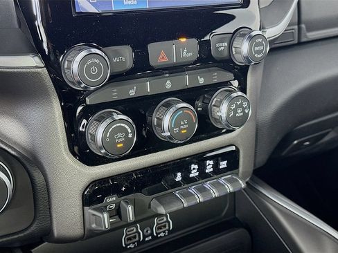 New 2026 RAM 1500 Big Horn AWD/4WD image 15