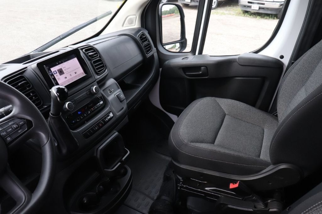 Used 2025 RAM ProMaster 2500 w/ U-Haul Equipment Group FWD image 13