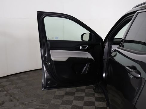 Used 2023 Jeep Compass Limited AWD/4WD image 19