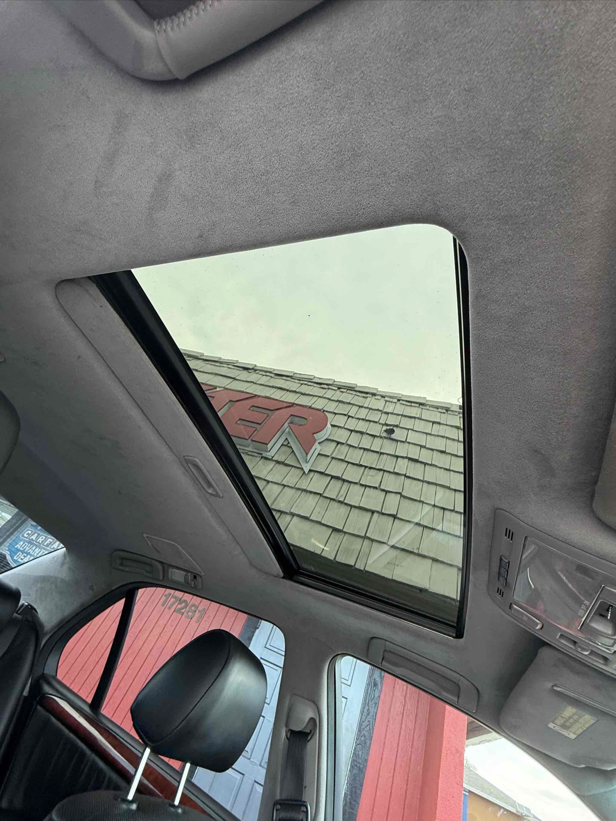 Used 2005 Lexus LS 430 RWD image 15