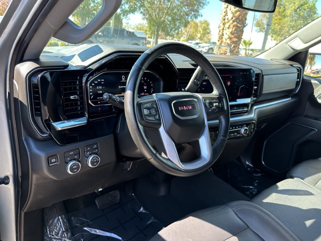 Used 2025 GMC Sierra 1500 SLT AWD/4WD image 21