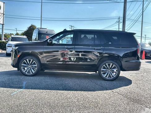 Used 2021 Cadillac Escalade Sport AWD/4WD image 11