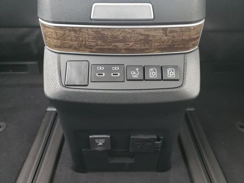 New 2026 Toyota Sienna Limited image 15