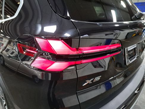 New 2026 BMW X5 xDrive50e w/ Executive Package image 35