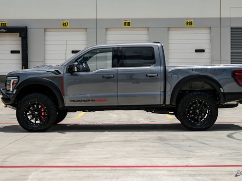Used 2025 Ford F150 Raptor w/ Equipment Group 803A Raptor R AWD/4WD image 7