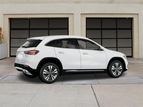 New 2025 Mercedes-Benz GLA 250 image 31