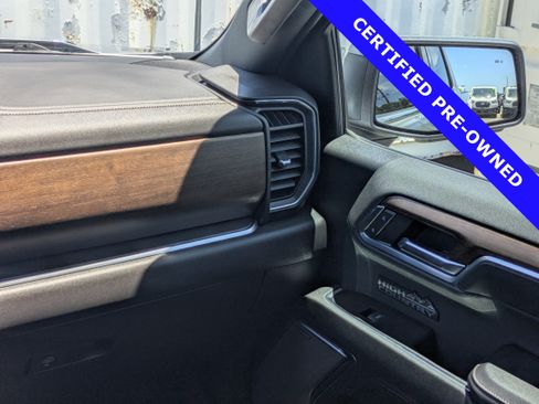 Used 2024 Chevrolet Silverado 1500 High Country w/ Technology Package AWD/4WD image 18