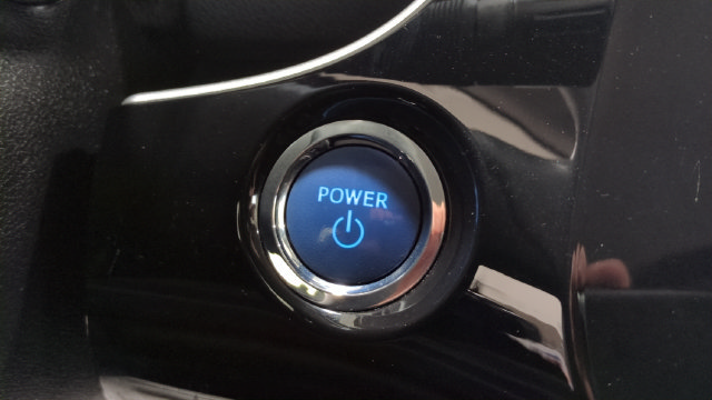 Used 2022 Toyota Prius LE AWD/4WD image 19