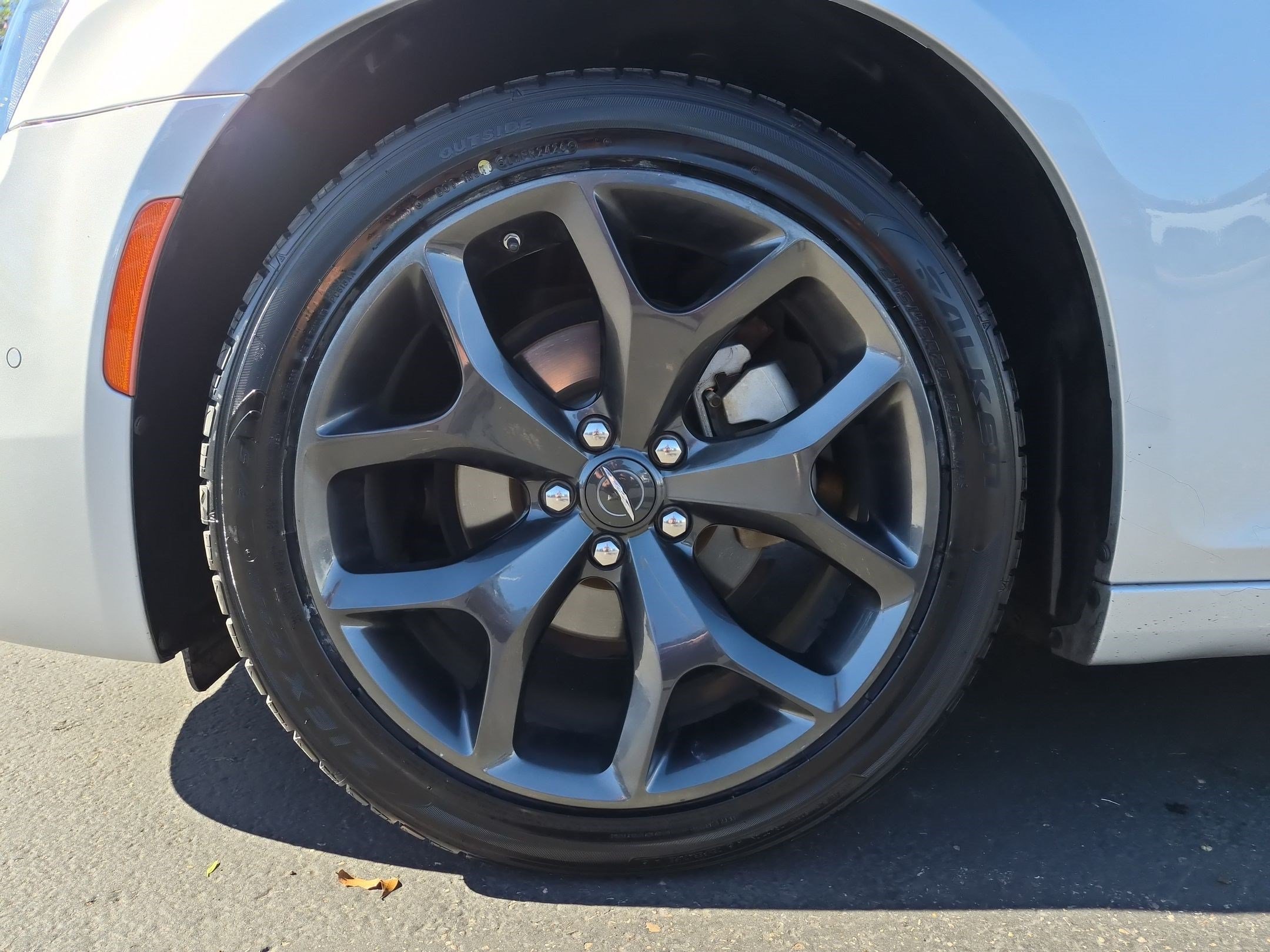Used 2023 Chrysler 300 S RWD image 11