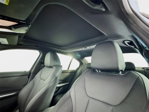 Used 2020 BMW 330i Sedan w/ M Sport Package RWD image 15