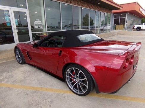 Used 2013 Chevrolet Corvette 427 w/ 1SB Preferred Equipment Group RWD image 26