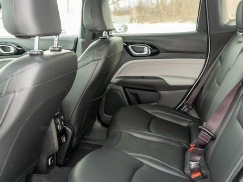 New 2026 Jeep Compass Limited image 10