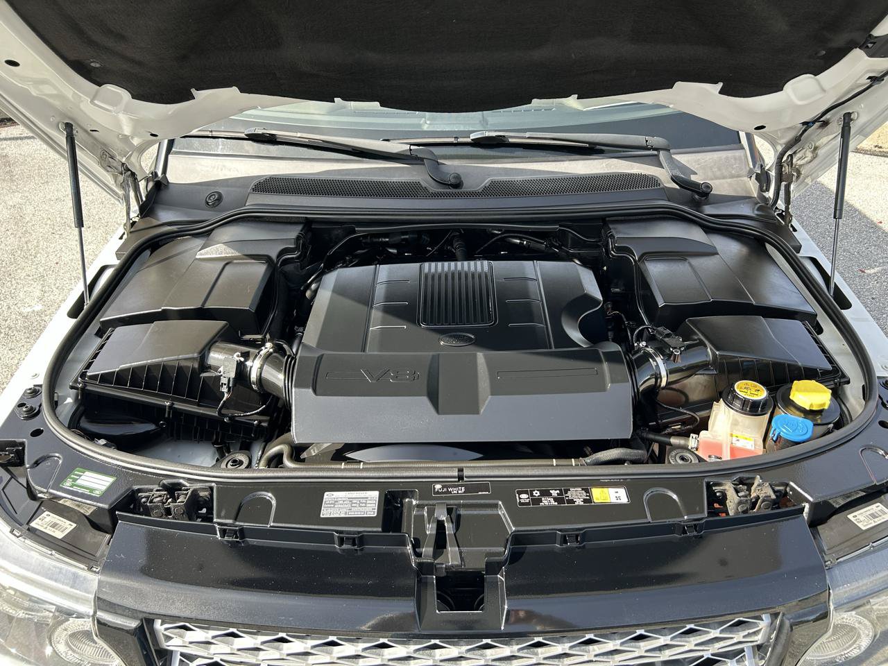 Used 2013 Land Rover Range Rover Sport HSE LUX AWD/4WD image 22