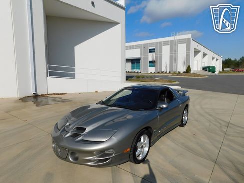 Used 2002 Pontiac Firebird Formula RWD image 8
