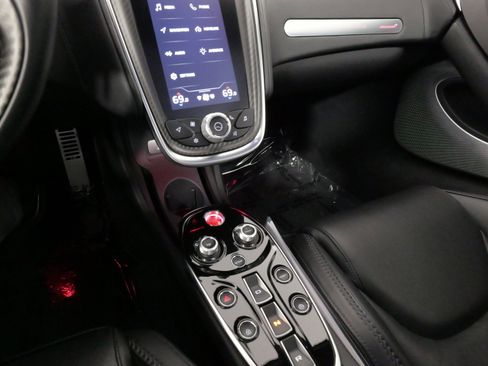 Used 2022 McLaren GT image 49