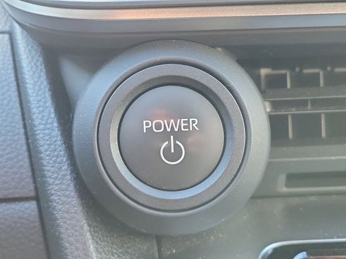 Used 2024 Toyota Prius LE image 30