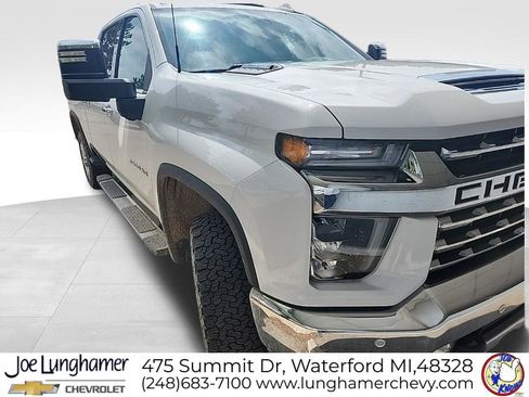 Used 2022 Chevrolet Silverado 2500 LTZ w/ LTZ Convenience Package image 9