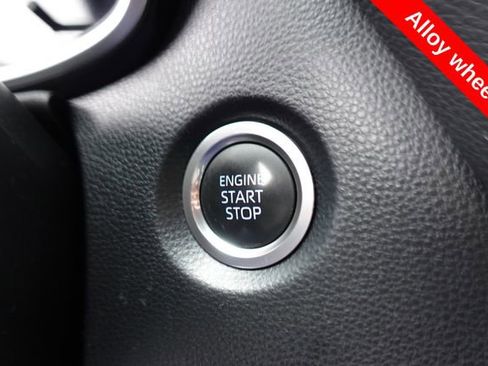 Used 2019 Toyota Corolla XSE image 18