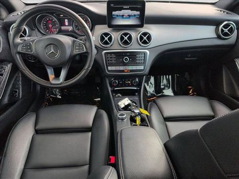 Certified 2018 Mercedes-Benz GLA 250 4MATIC image 17