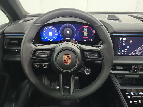 New 2026 Porsche Macan 4 Electric AWD/4WD image 14